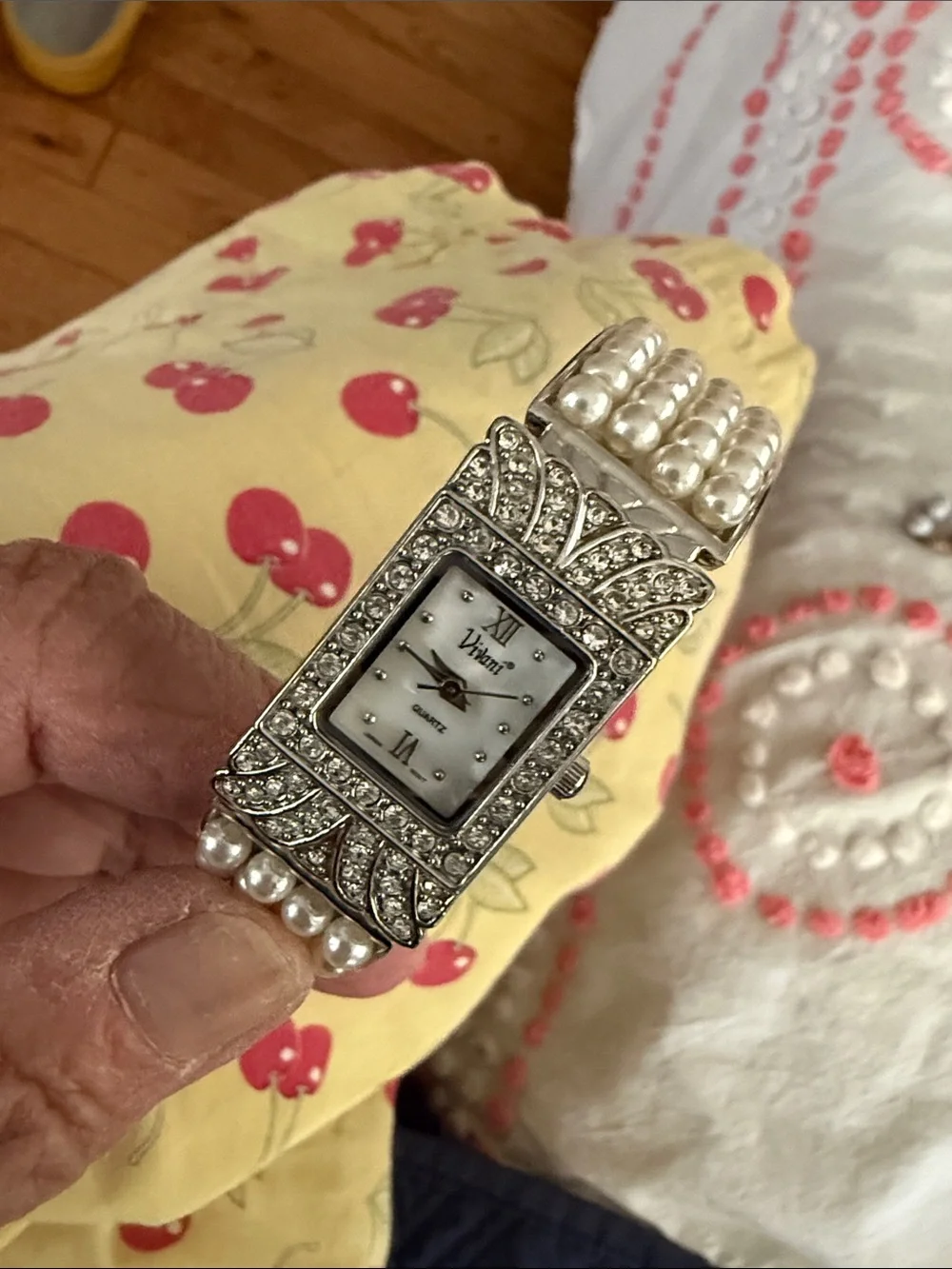 Vintage-Inspired Silver Crystal and Pearl Women's Watch
